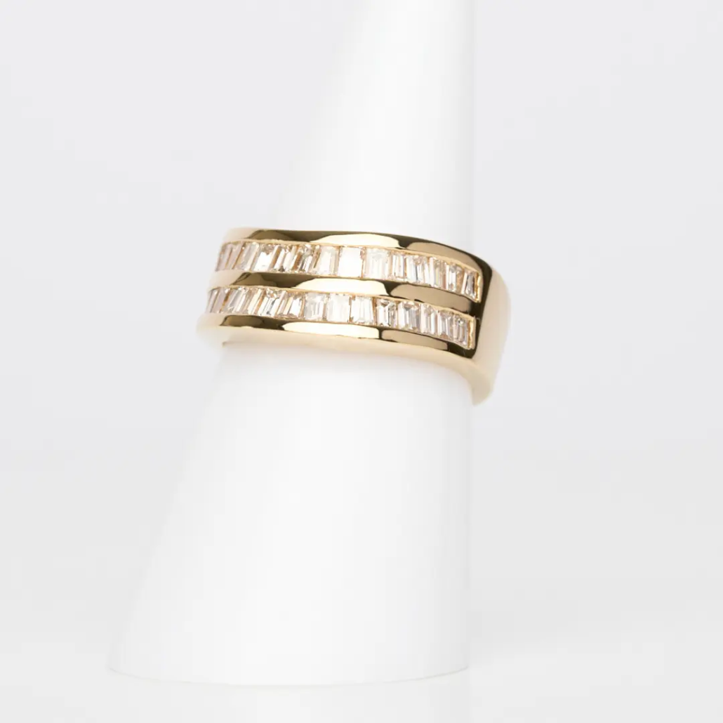 Diamantring in 585 Gelbgold mit 33 Diamanten im Baguette-Schliff