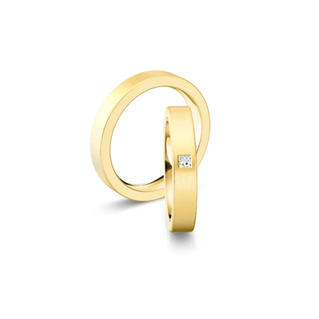 Trauringe in 585 Gelbgold mit 1 Diamant mit Princess-Cut